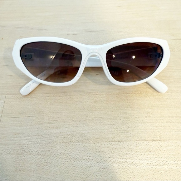 ANTHROPOLOGIE White Sunglasses NEW - Picture 1 of 4